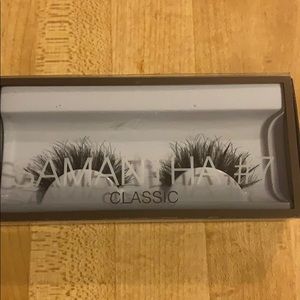 Huda Samantha lashes
